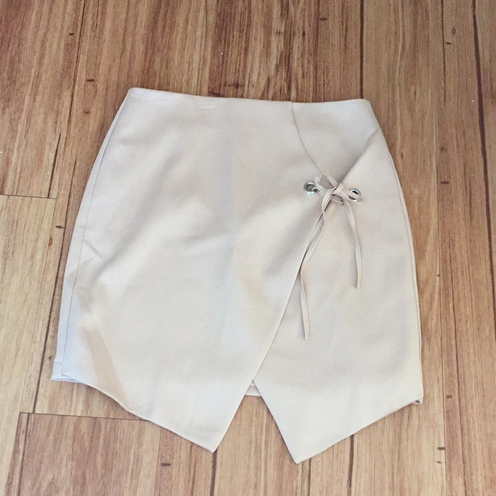 Brand new INA skirt